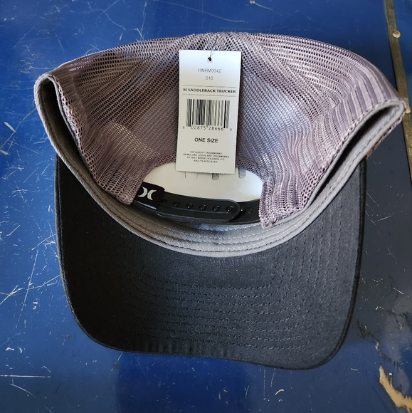 BNWT Hurley Snapback Hat - Picture 2 of 2